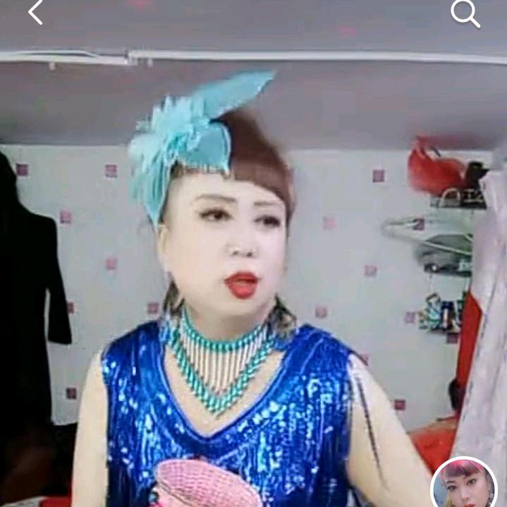 梦梦抖小号（大号梦梦逗，下午3点半）开播