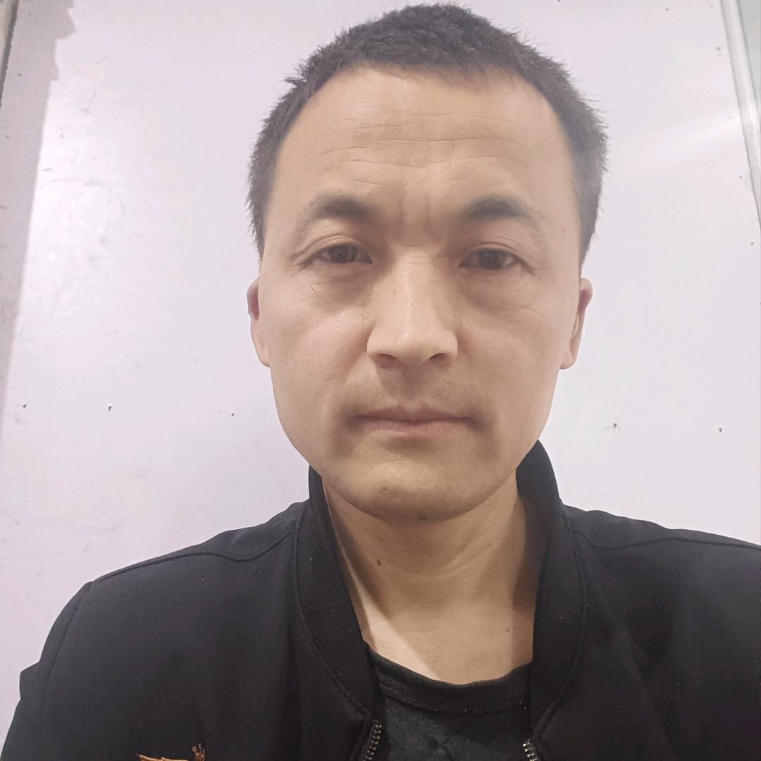 汉华哥.晚上8点40分。