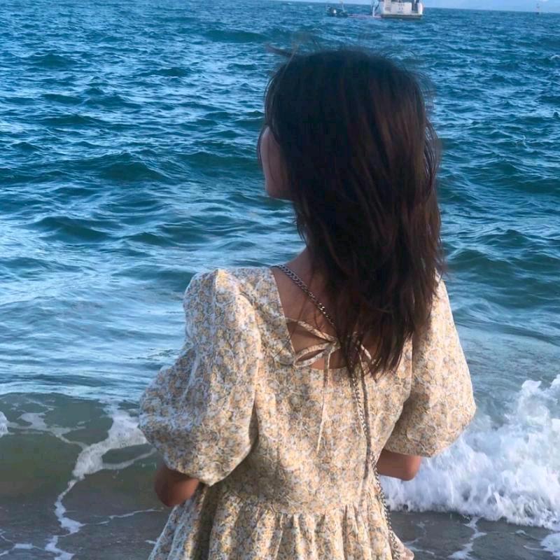 人间游客~红雨！