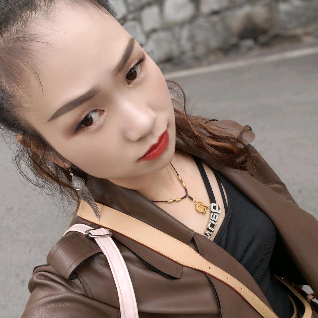 张家四小姐，连赞拉黑