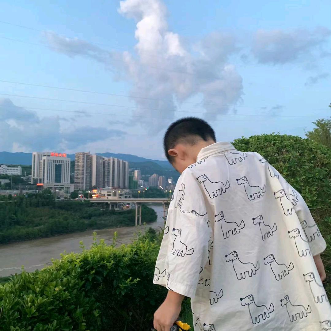 不会游泳的李大爷