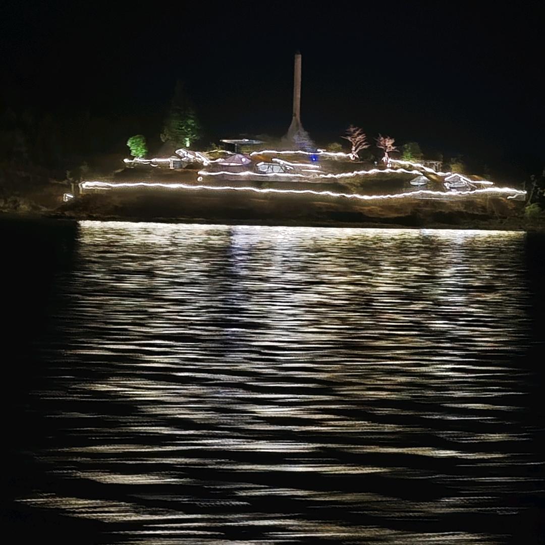 高堡湖畔营地