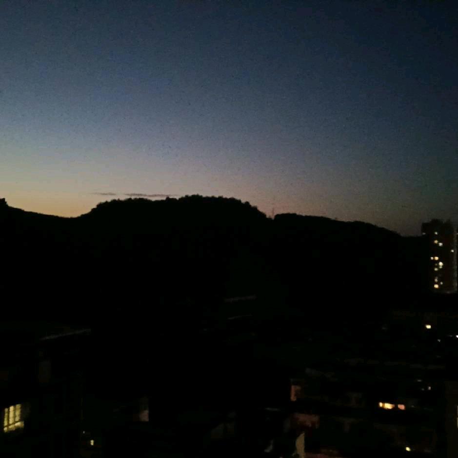 手机里的天空