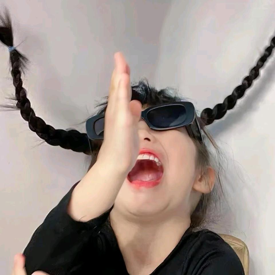 善善爱喝水