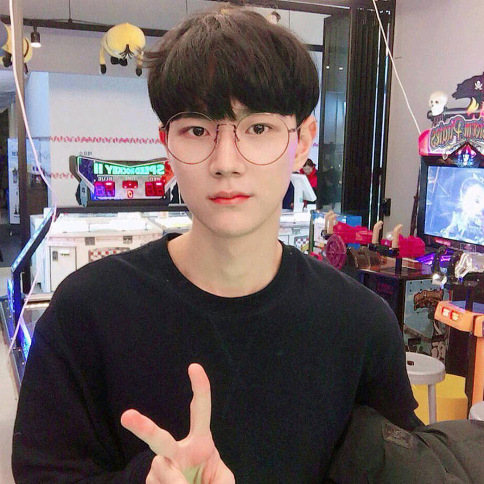 温້໌ᮩ暖少年ꦿ᭄࿐