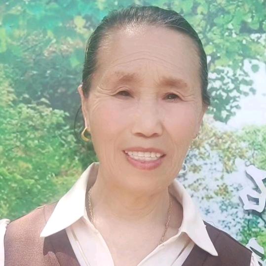 快乐姐每天早上6：10分开播