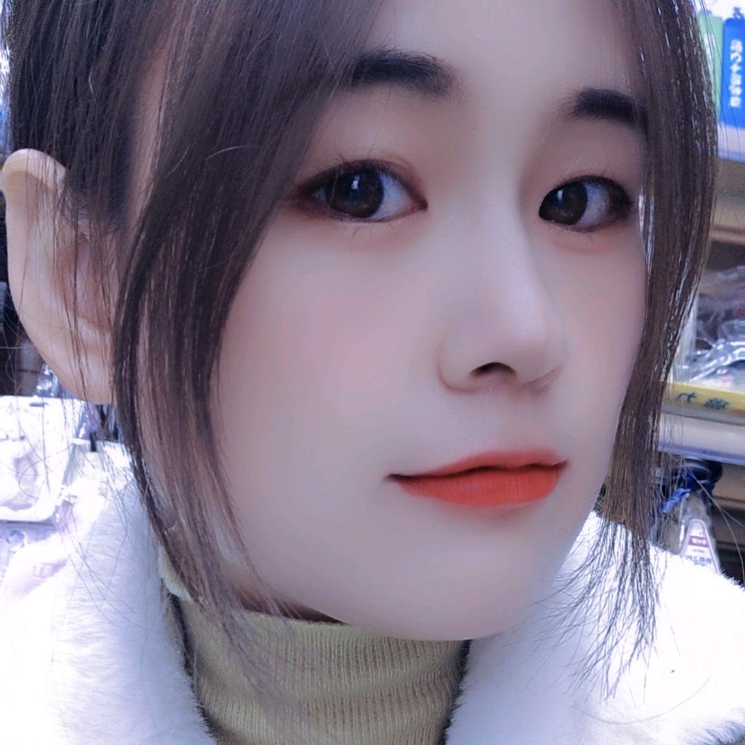 是小薛吖☁☁☁☁☁