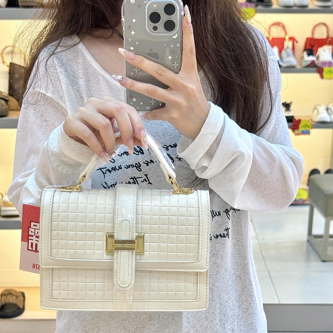 汤池大东鞋店