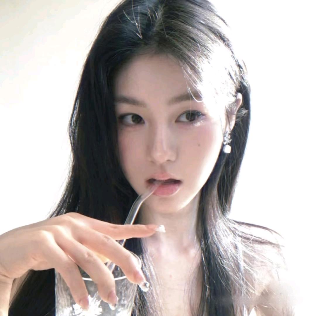 小猫₍^˶ ╸𖥦  ╸˵^₎⟆
