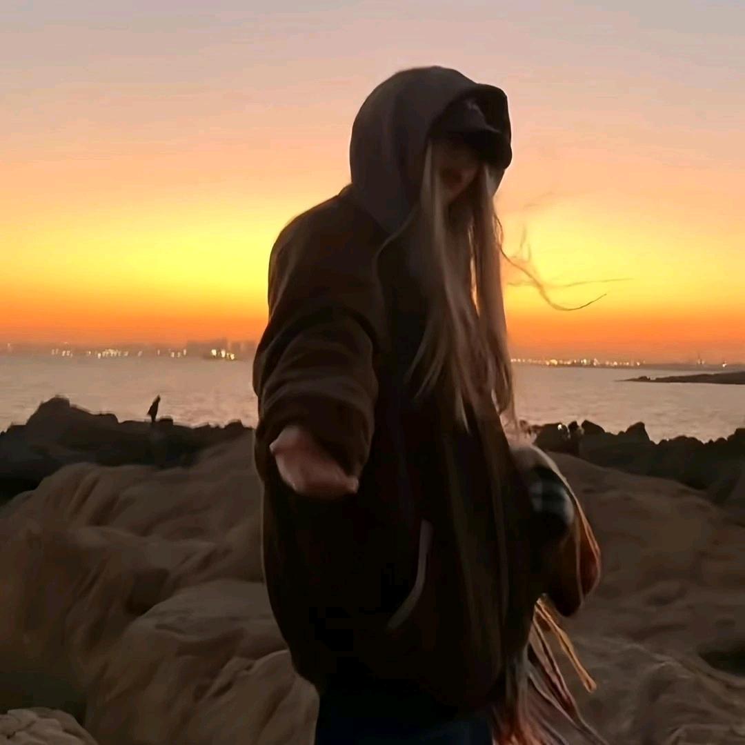 Q霄贤の老婆（见过秦宝版）