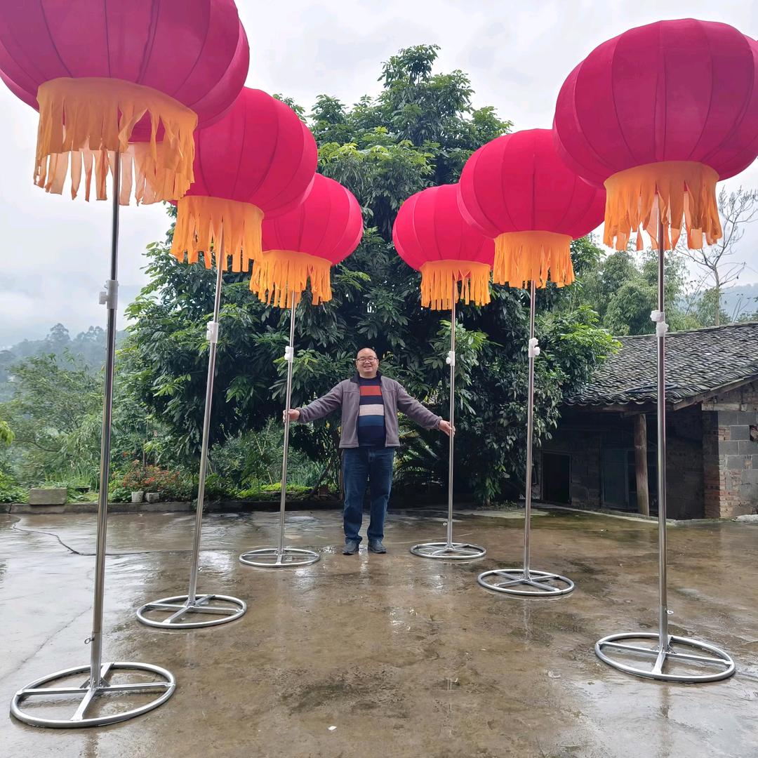 空飘地飘灯笼