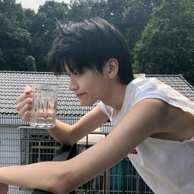 十六度秋