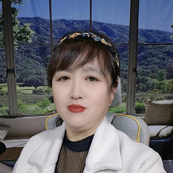 王小英