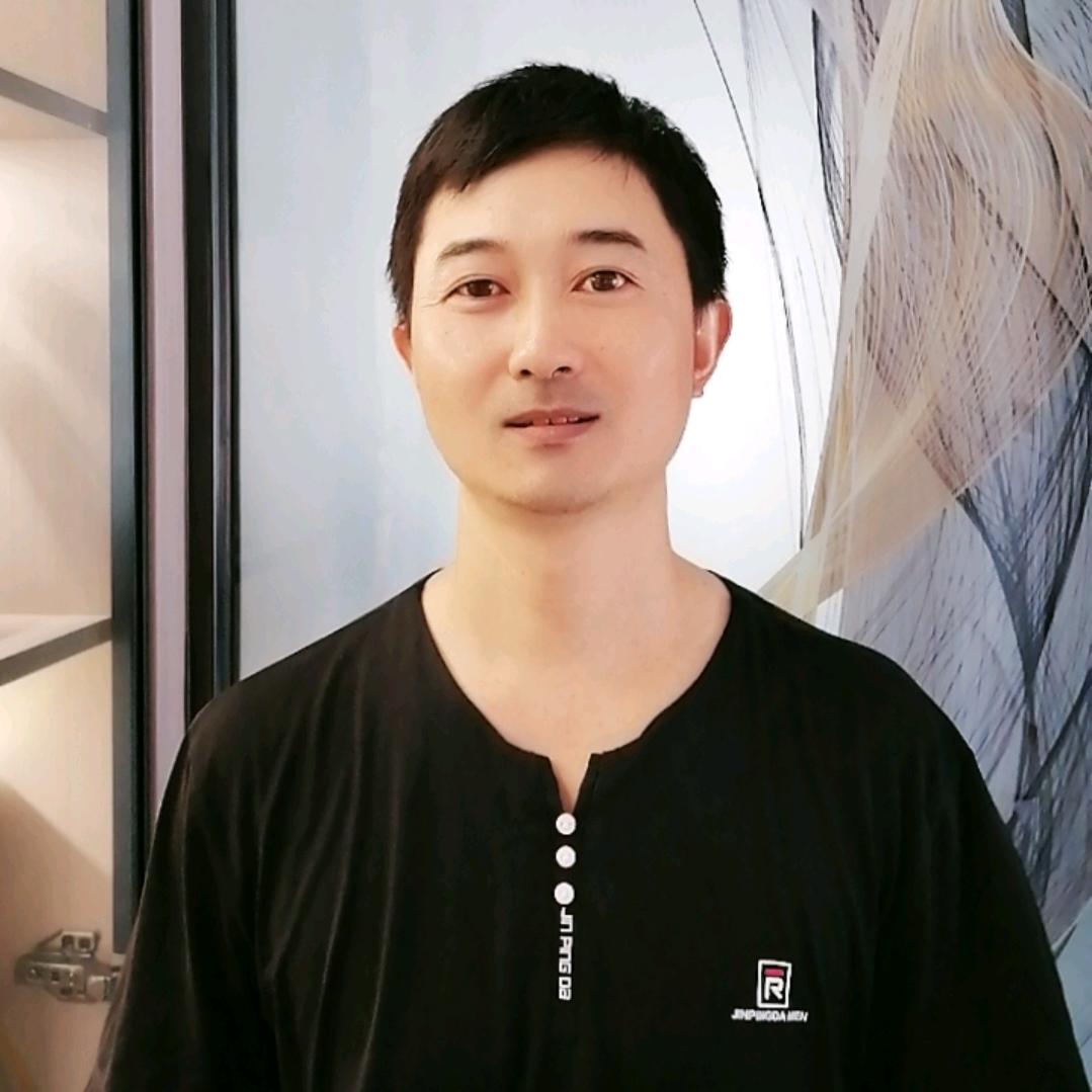 三人行（下午13点30直播）