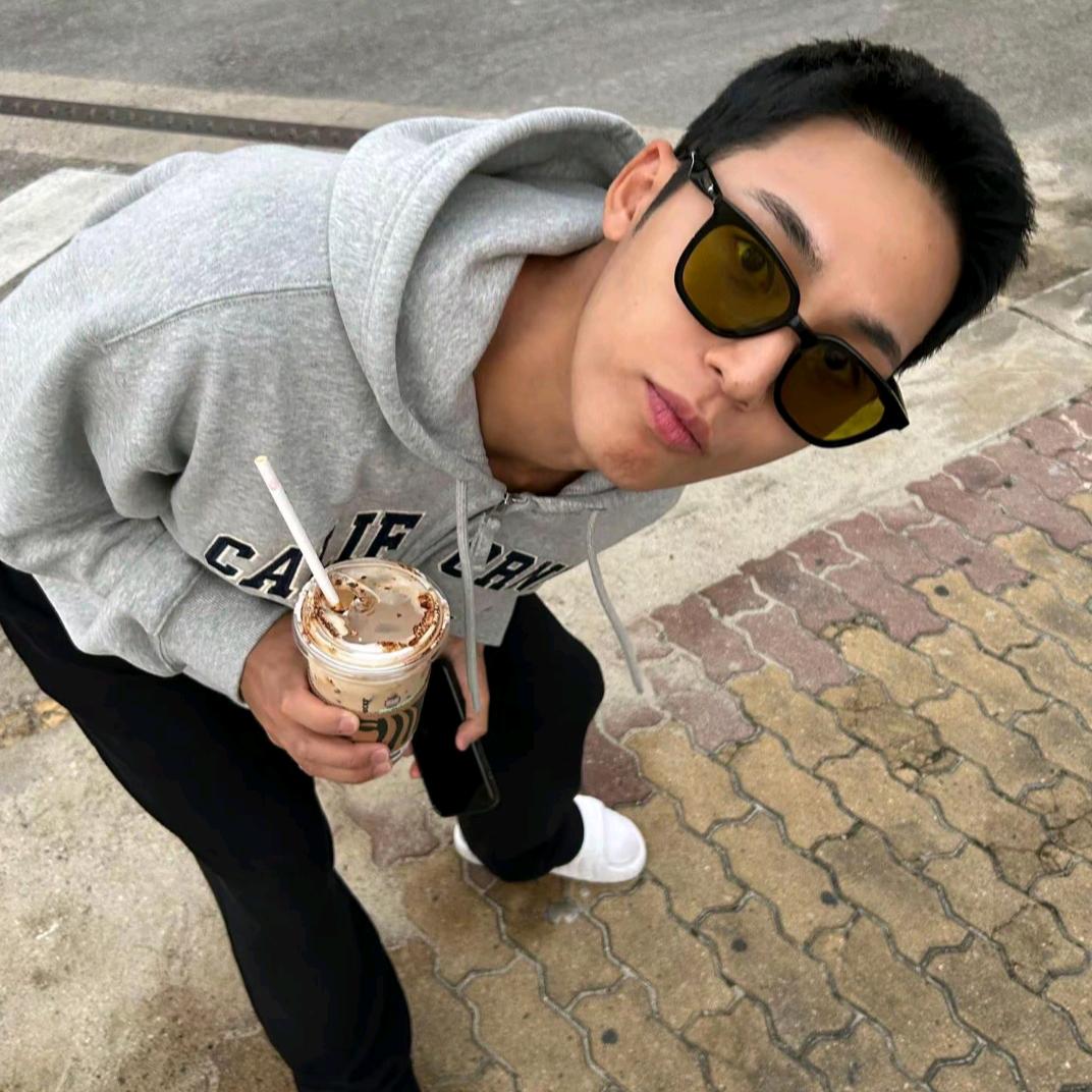Tom、