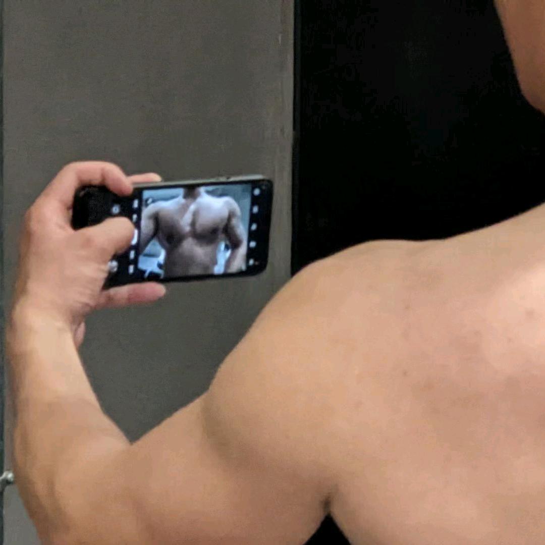 看見我請叫我滚去健身