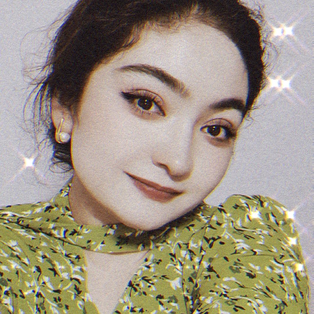𝑹𝒆e~