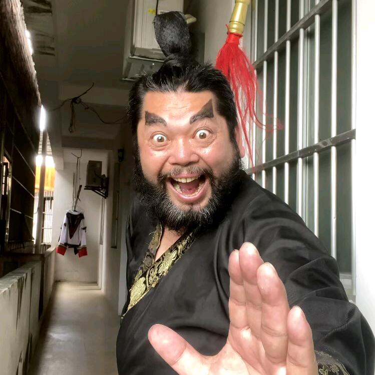 广西张飞哥(22：08户外直播)