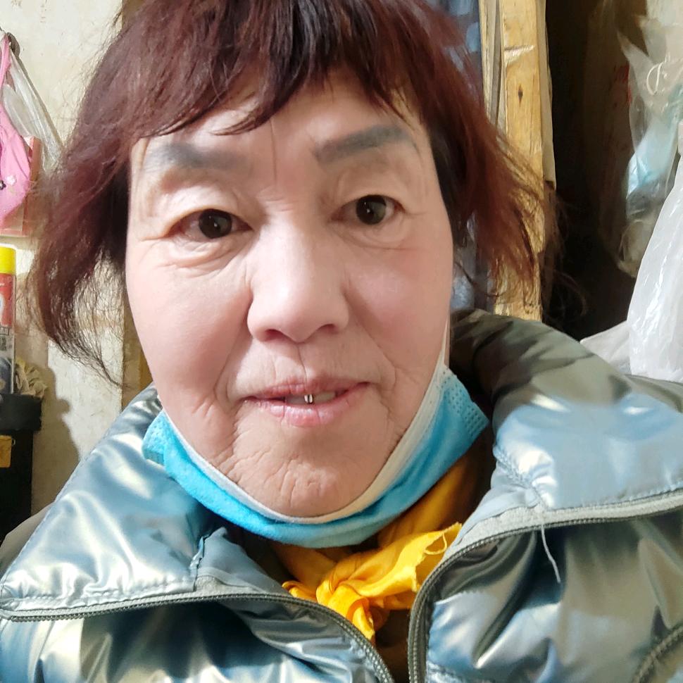 黄会霞(8点20下午3~4点，聊天主播)