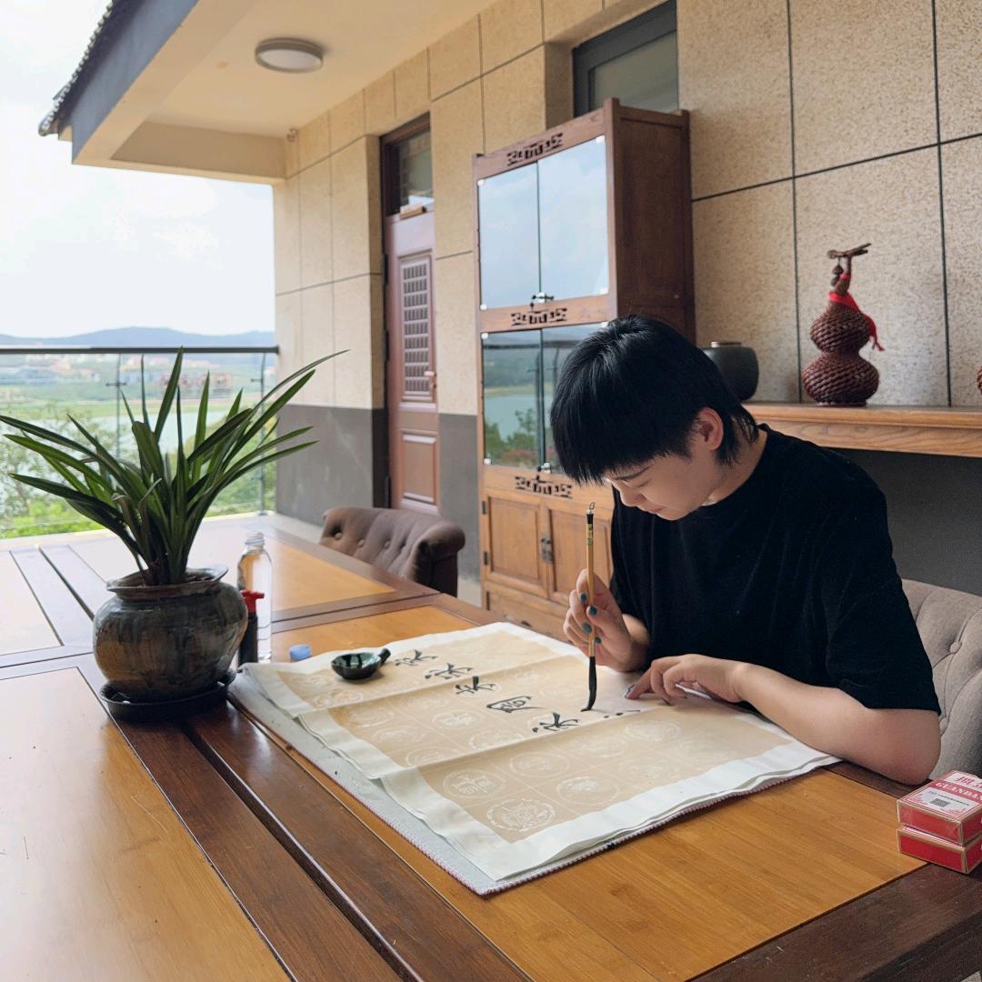 我叫彭丽