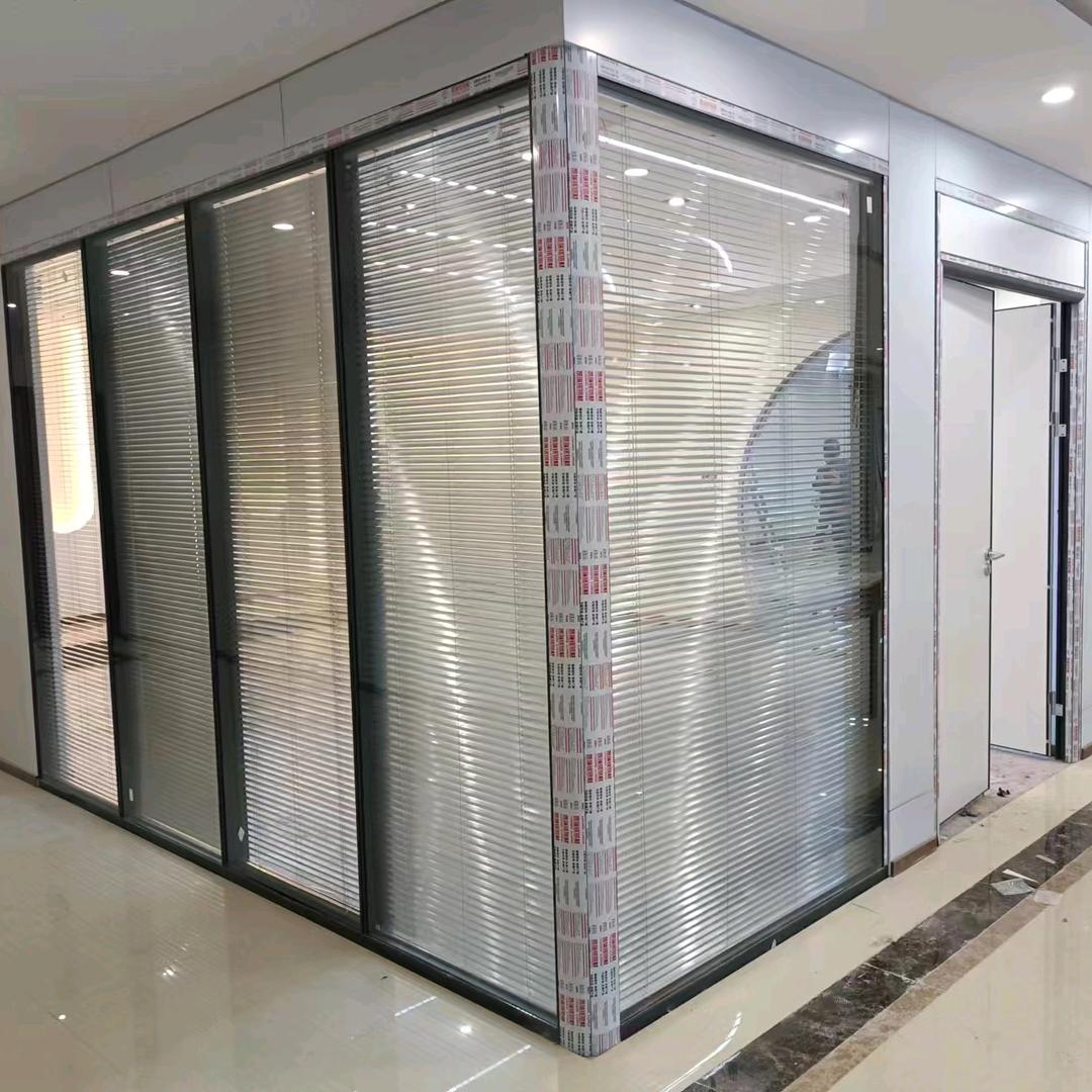 南昌饶师傅玻璃隔断