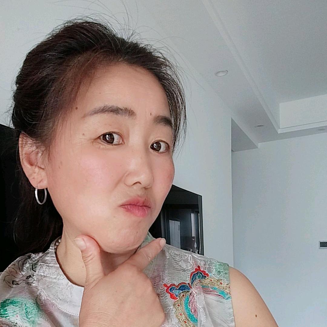 吴玲