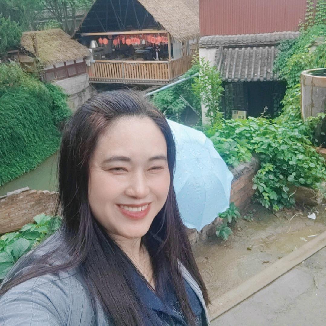 南阳优尚家政 张姐1（带徒弟）