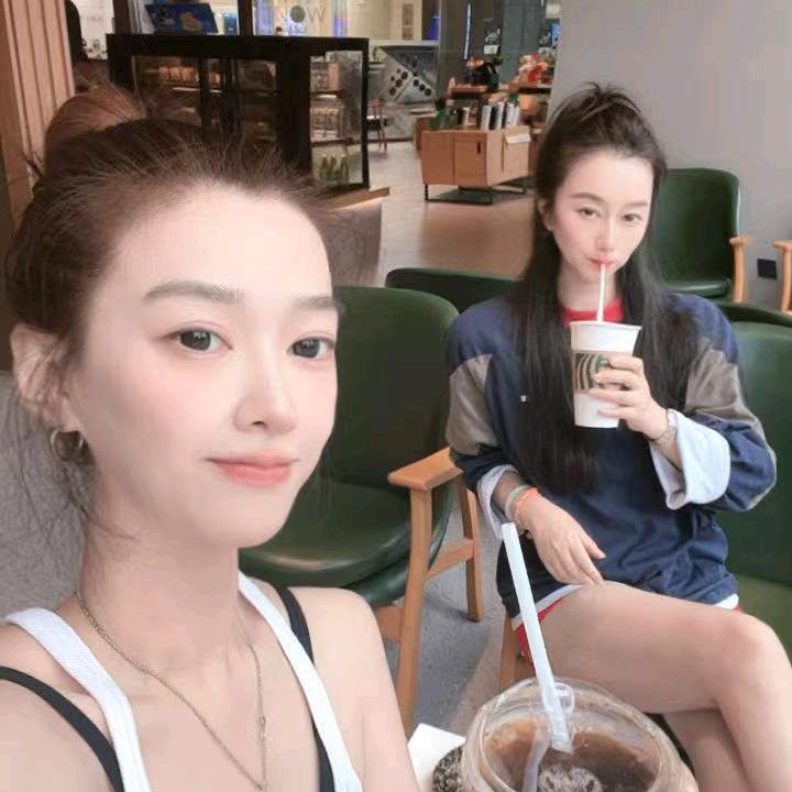 辽阳县水之源服装厂