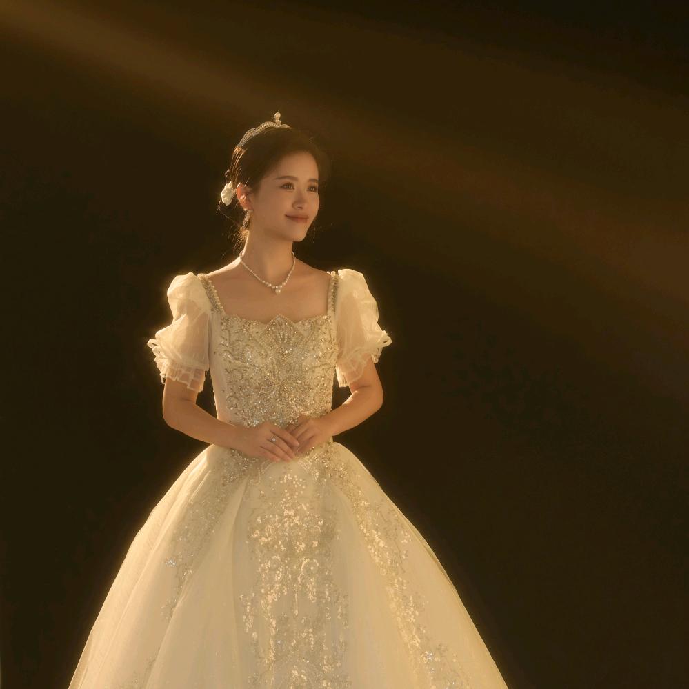 境禾美学~化妆师小小