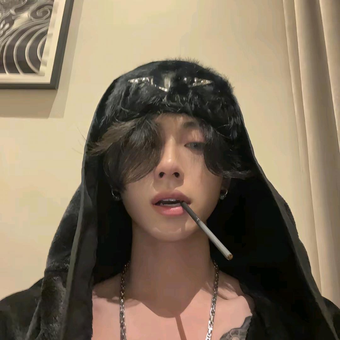 妲己配眼镜