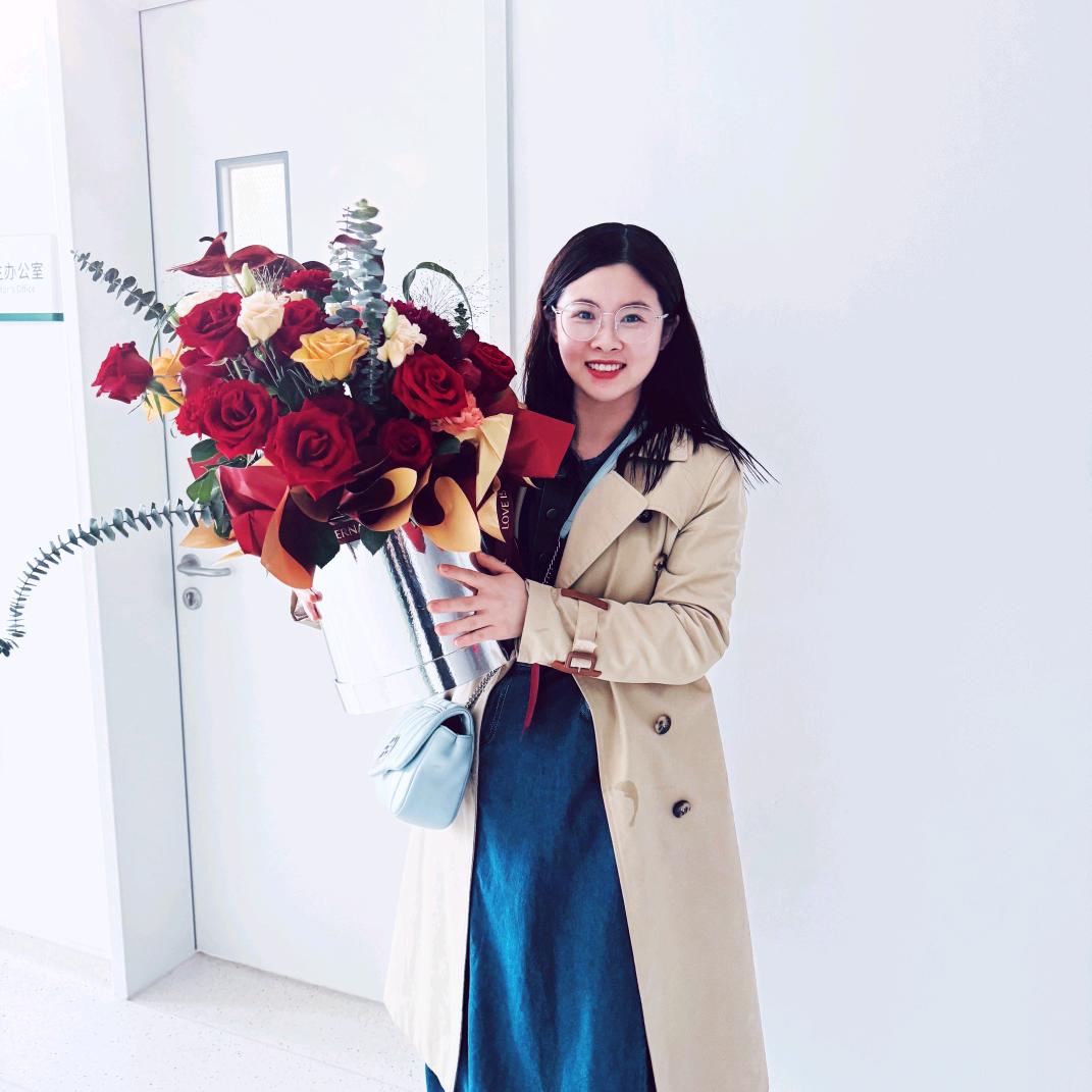 ℋღ᭄笑着🍒退场💞࿐