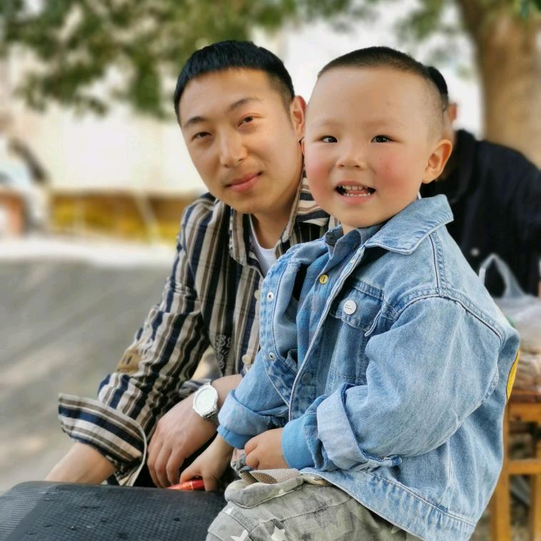 林书记和小跟班