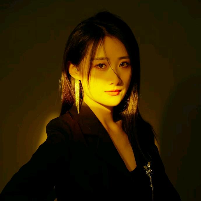 Yan  Zi