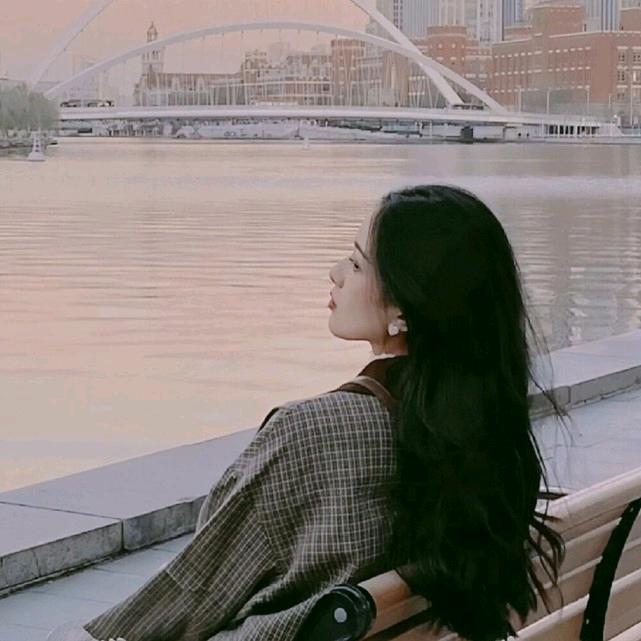 o(´^｀)o晴晴 ੈ