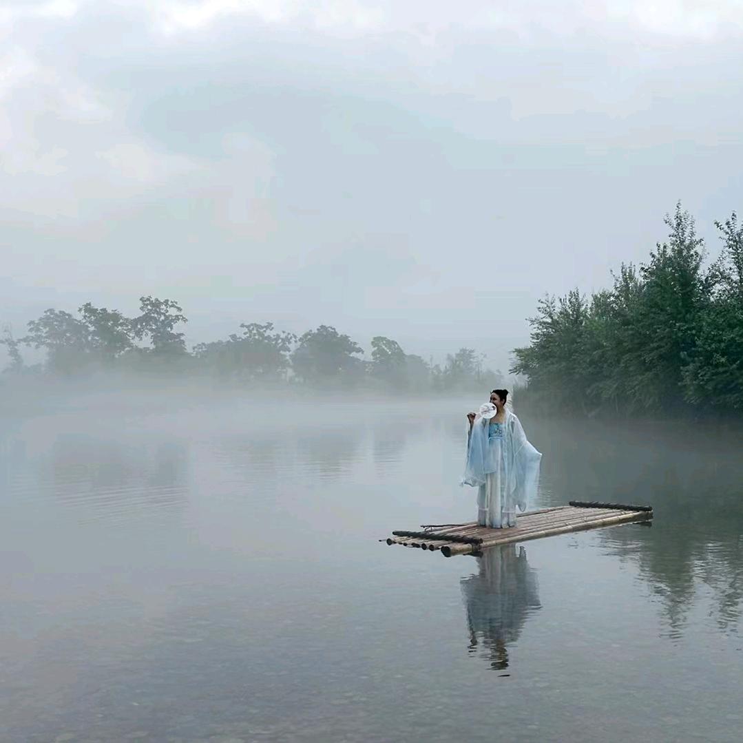 辽宁.本溪.河边农家院