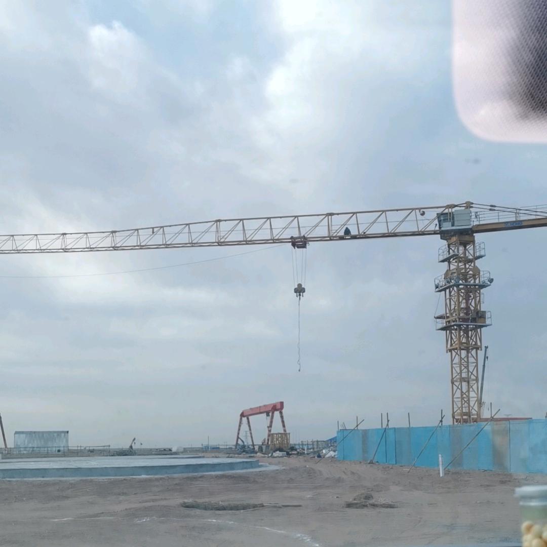 没有背景  只有背影