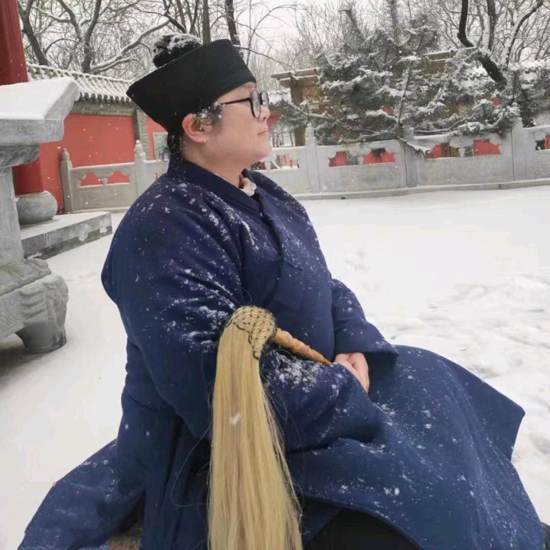 袁嗣悦