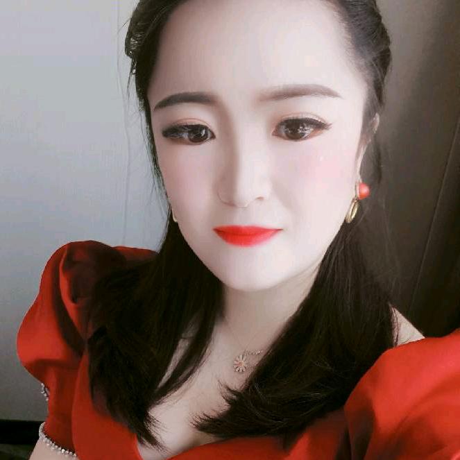 云霞（沙洋艾尚美容养生)