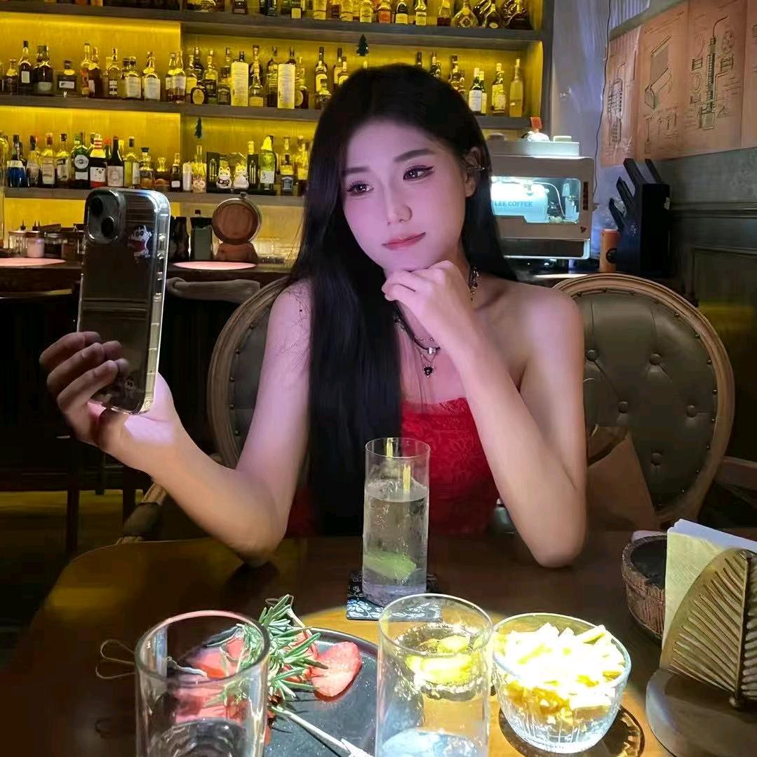 依卷落帝（禾厶）