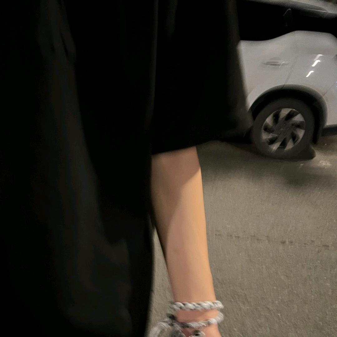 李/