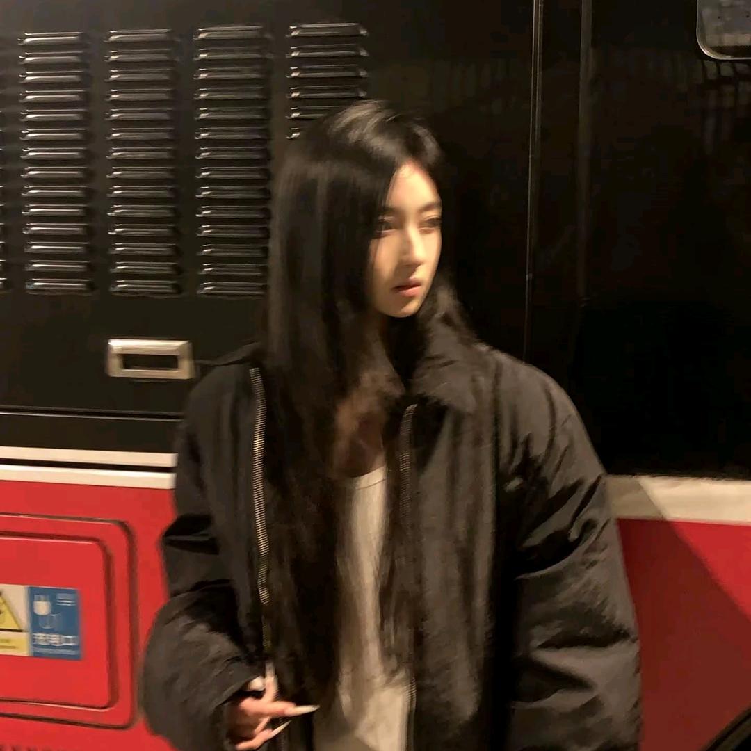 胖ᶠᵘᶠᵘ的微微