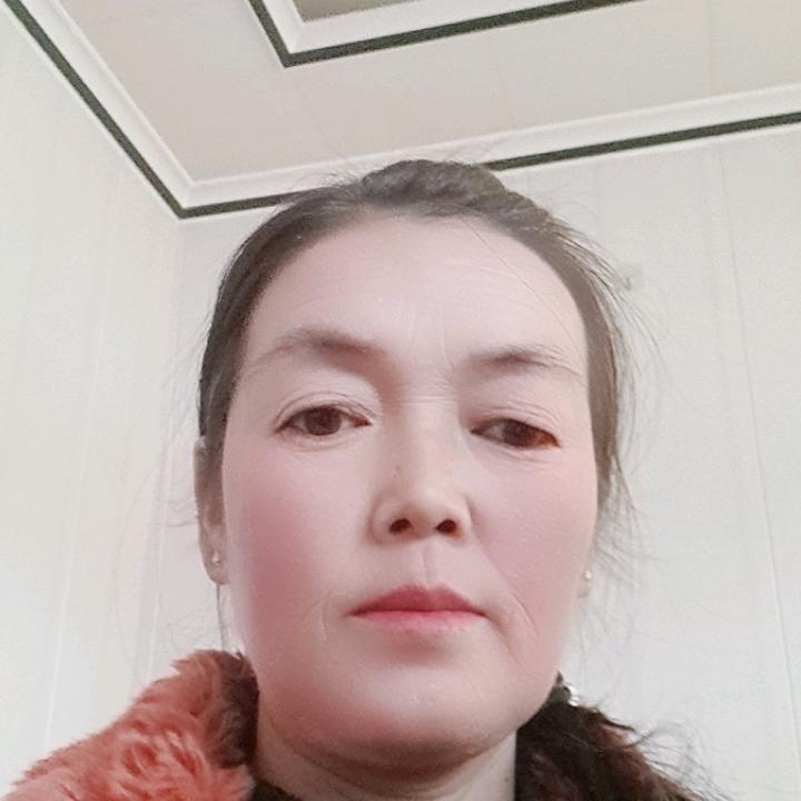 红玉((爱音乐》