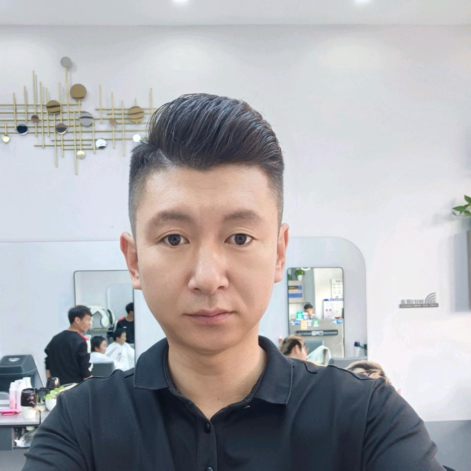 巴米罗♥发型师