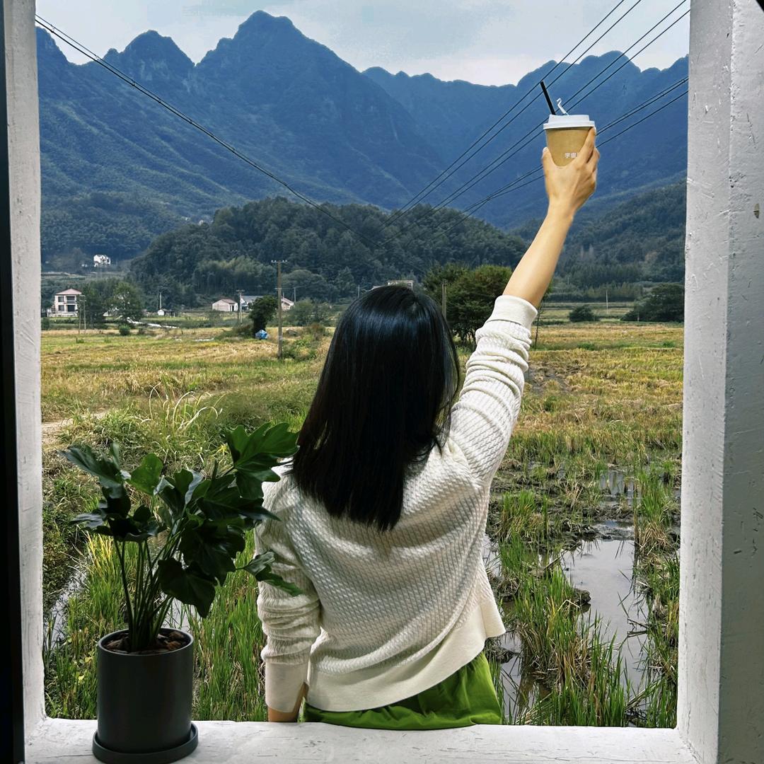 喂鸭子喝咖啡