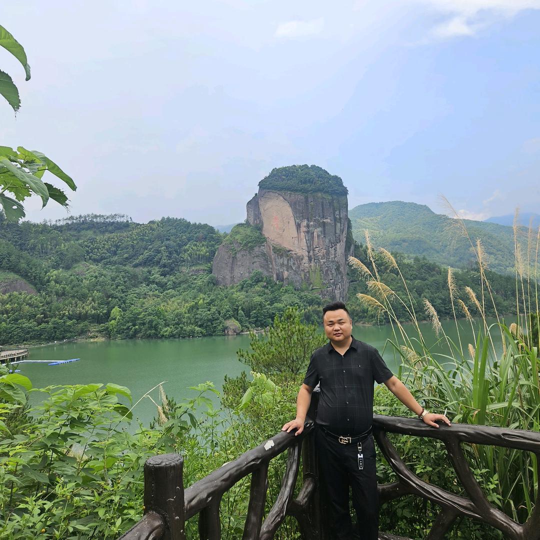 鑫途商贸