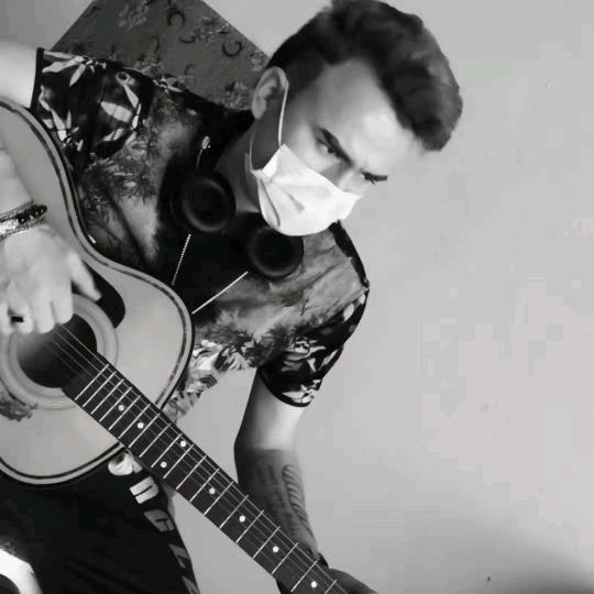 😎新Q男子😎