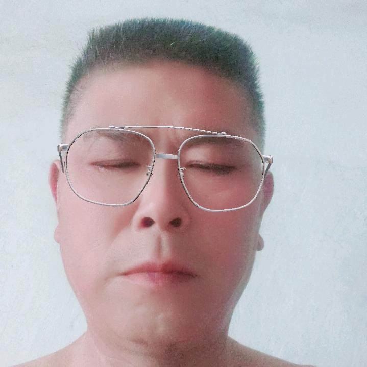 空荡的酒杯