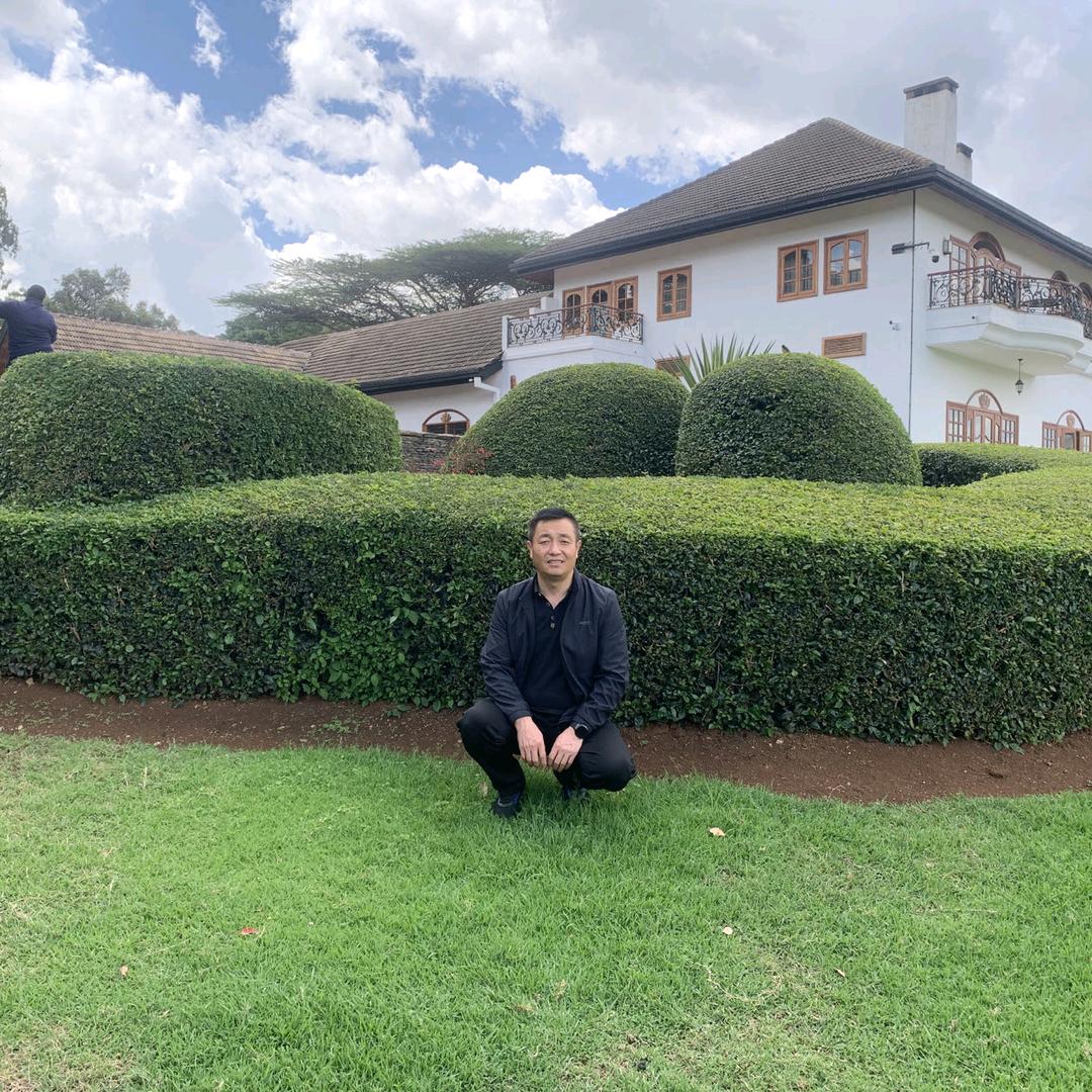 非洲生涯 闫钢（橱窗开启）