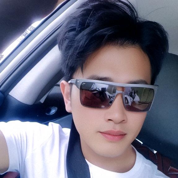 农村小阿贵爱山歌