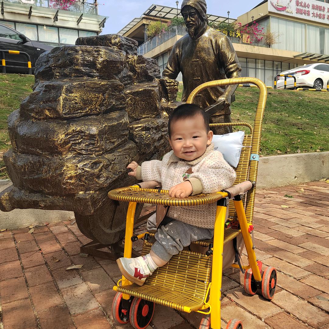 90后宝爸